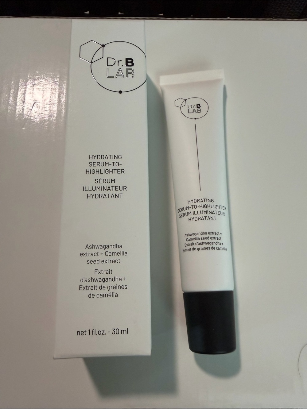 Hydrating Serum-to-Highlighter — White